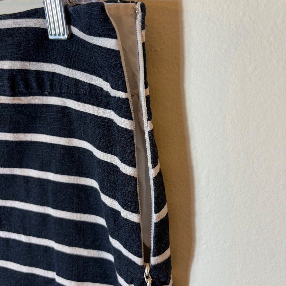 Banana Republic Striped Mini Skirt Womens Size 6 Cotton Blend Navy White - Picture 6 of 8